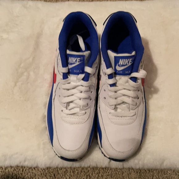 NWOT YOUTH NIKE AIRMAX - Picture 2 of 3